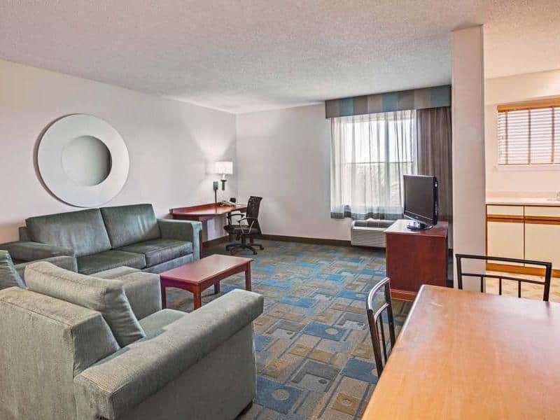 La Quinta By Wyndham Naples East Hotel Golden Gate Room photo