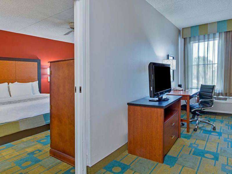La Quinta By Wyndham Naples East Hotel Golden Gate Room photo